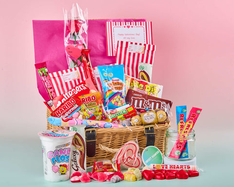 Valentines Sweet & Chocolate Hamper